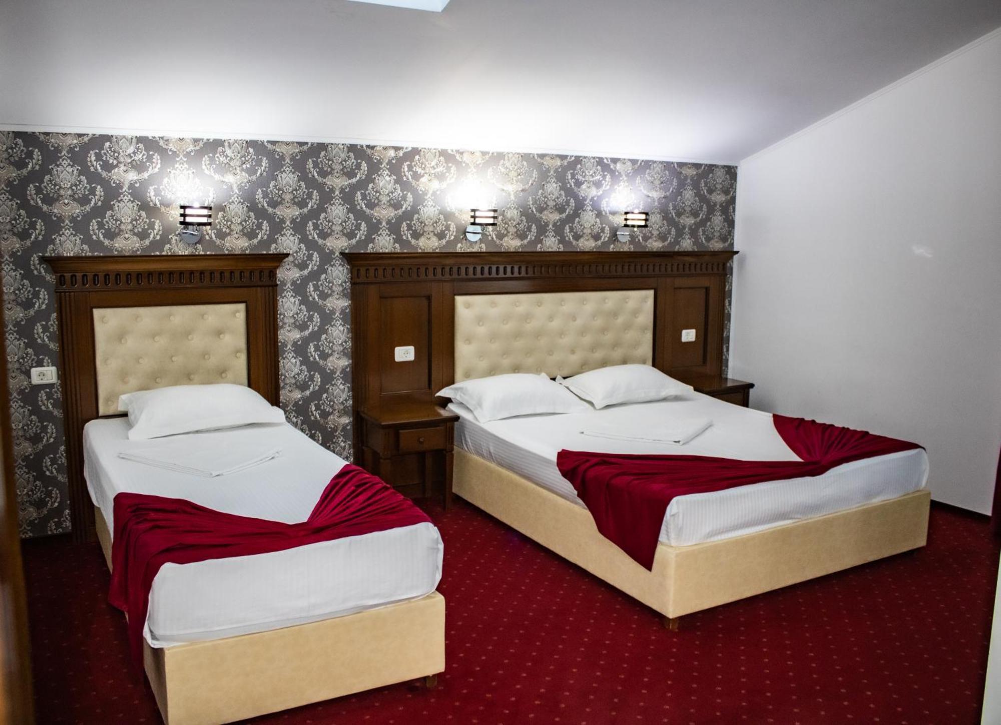 Hotel Rebis Брэила Экстерьер фото