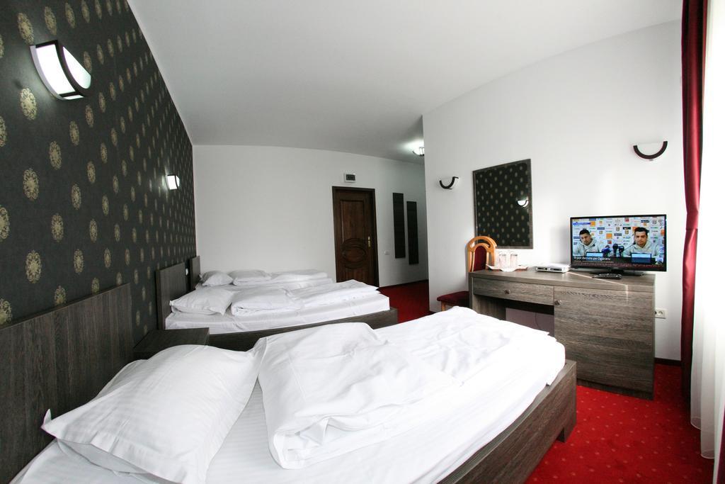 Hotel Rebis Брэила Номер фото