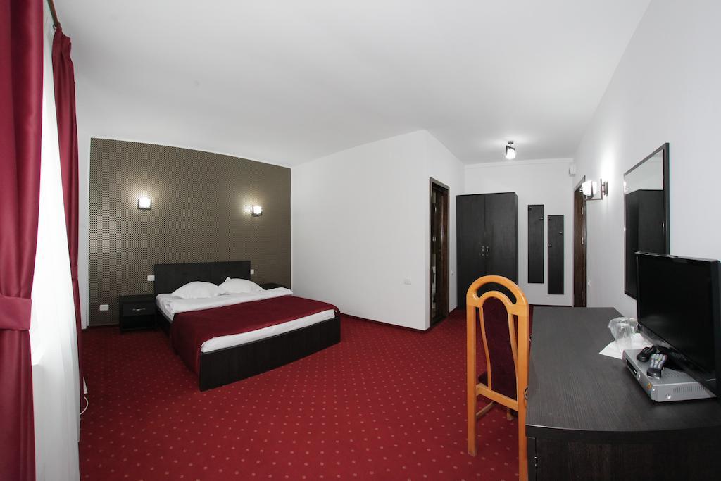 Hotel Rebis Брэила Номер фото